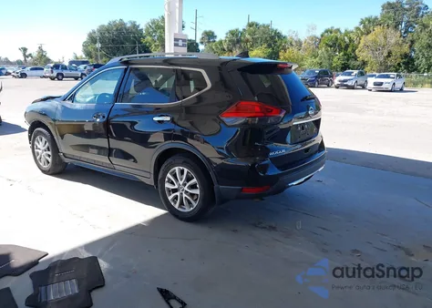2017 Nissan Rogue Sv z USA, uszkodzony, nr VIN 5N1AT2MT3HC833809